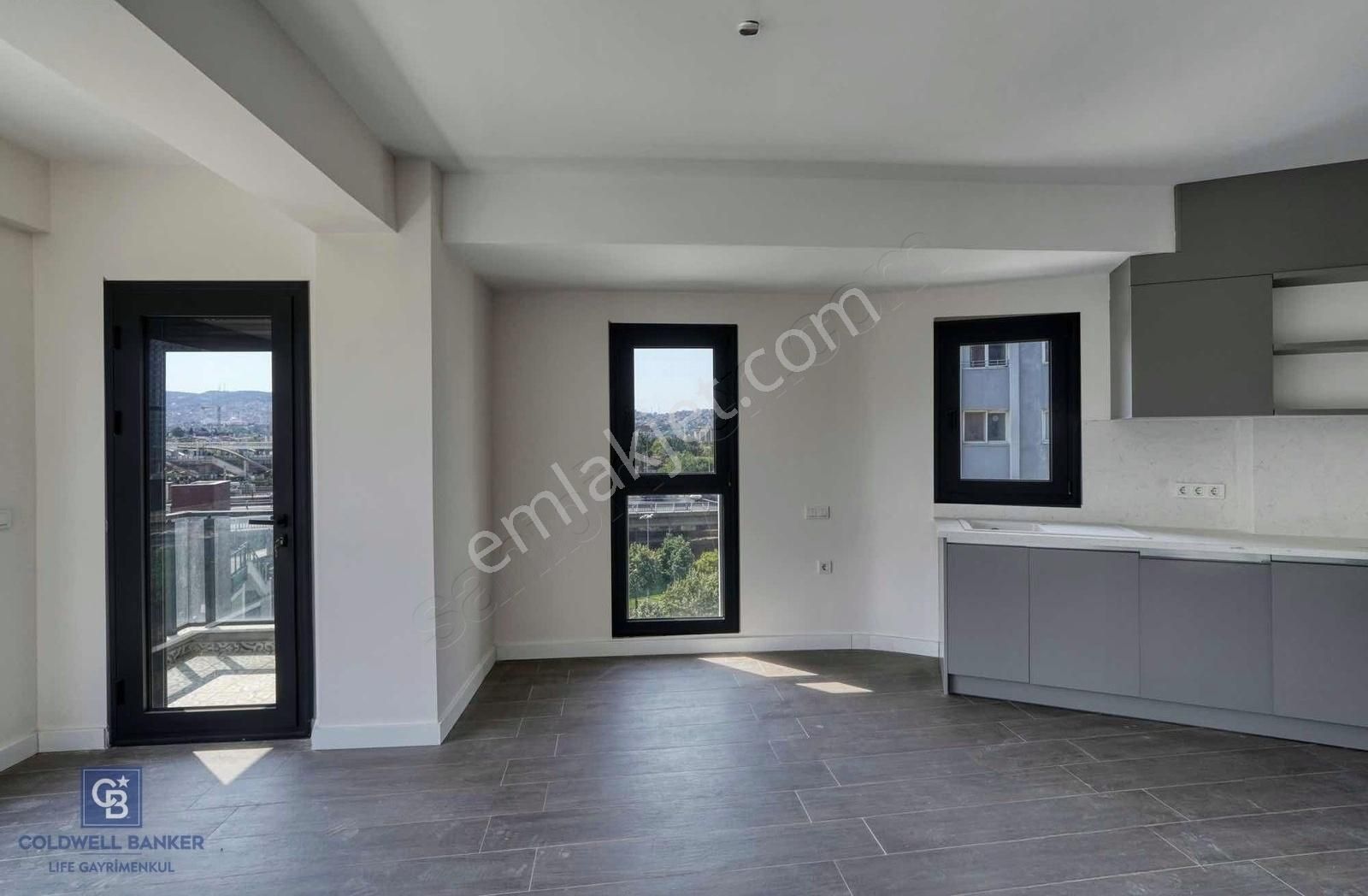 Alsancak Kahramanlarda Tabela Degeri Yüksek 2+1 Kiralık Ofis - Görsel 14