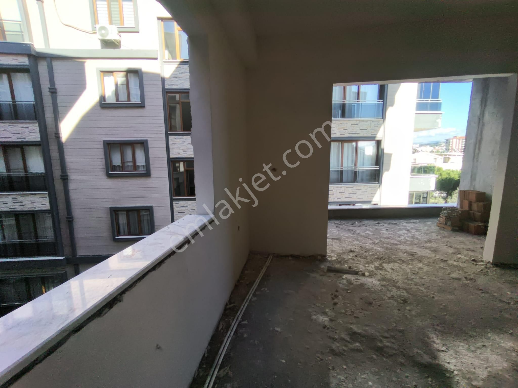 Golden Globy, Edremit Hamidiye Mahallesi Yıltur İnşaat Evlerinde Satılık 2+1 Daire - Görsel 19