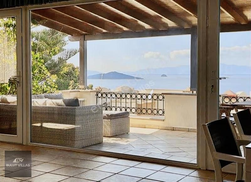 Bodrum Turgutreis De Deniz Ve Marina Manzaralı Mustakil Villa. - Görsel 3