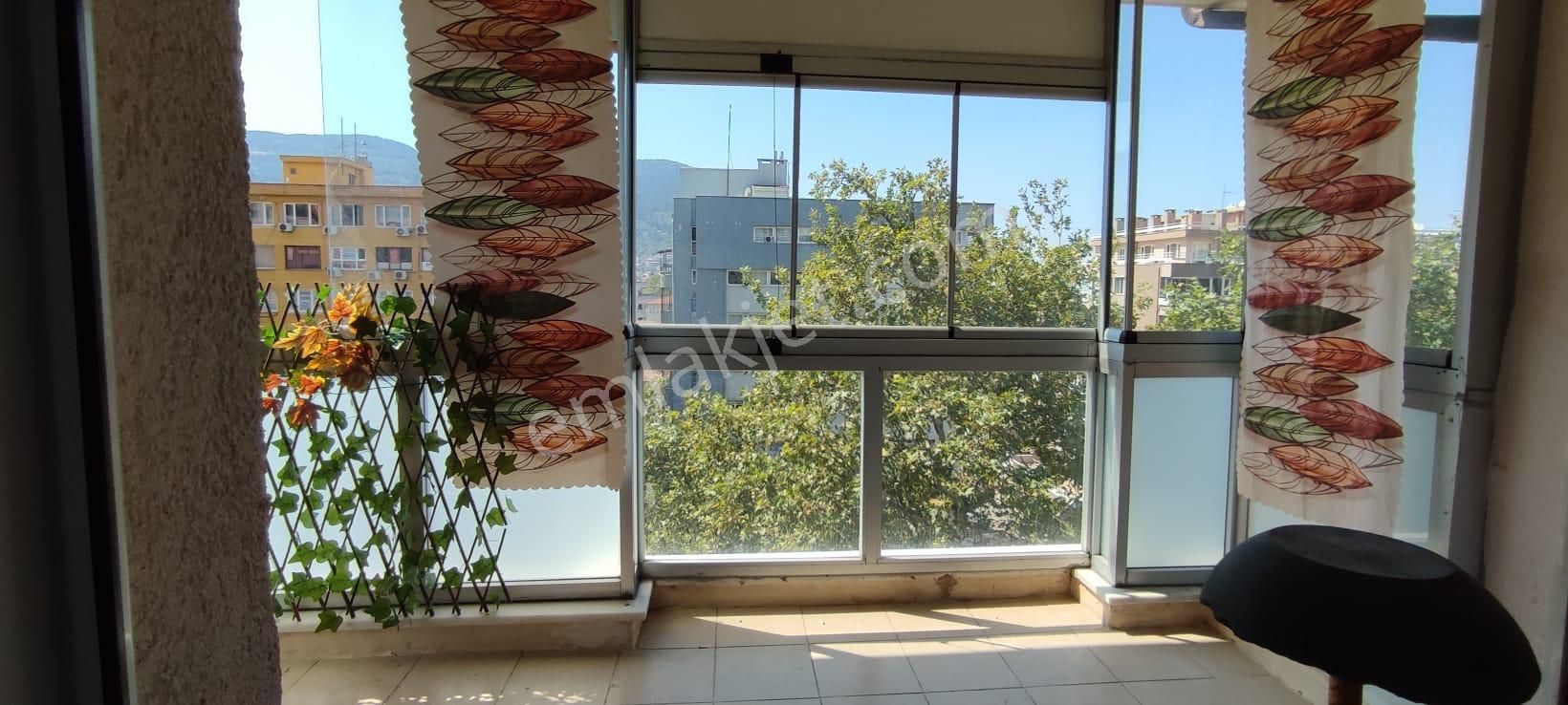 Bursa Şehreküstü Metrosuna Yürüme Mesafesinde 3+1 Geniş Daire - Görsel 9