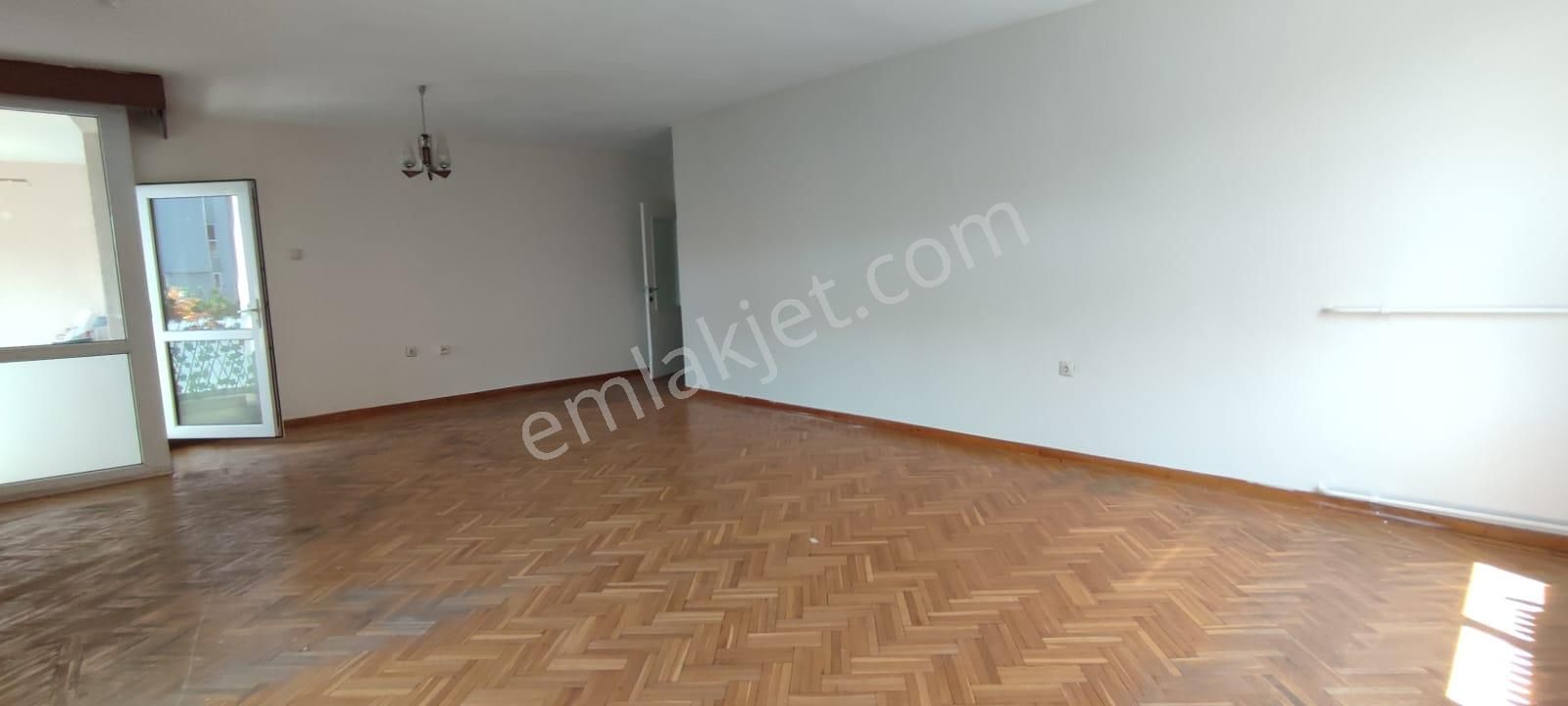 Bursa Şehreküstü Metrosuna Yürüme Mesafesinde 3+1 Geniş Daire - Görsel 14