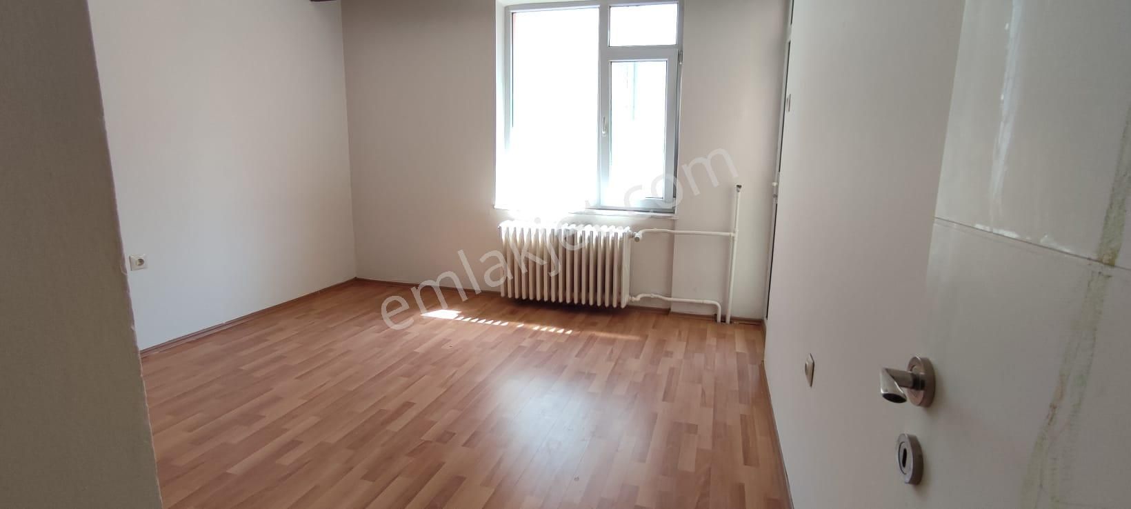 Bursa Şehreküstü Metrosuna Yürüme Mesafesinde 3+1 Geniş Daire - Görsel 19