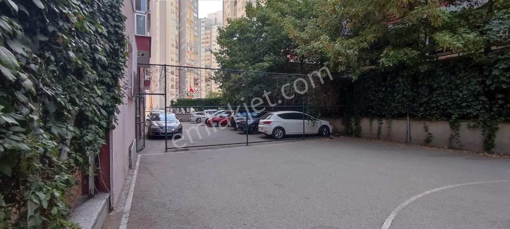 Bursa Şehreküstü Metrosuna Yürüme Mesafesinde 3+1 Geniş Daire - Görsel 34