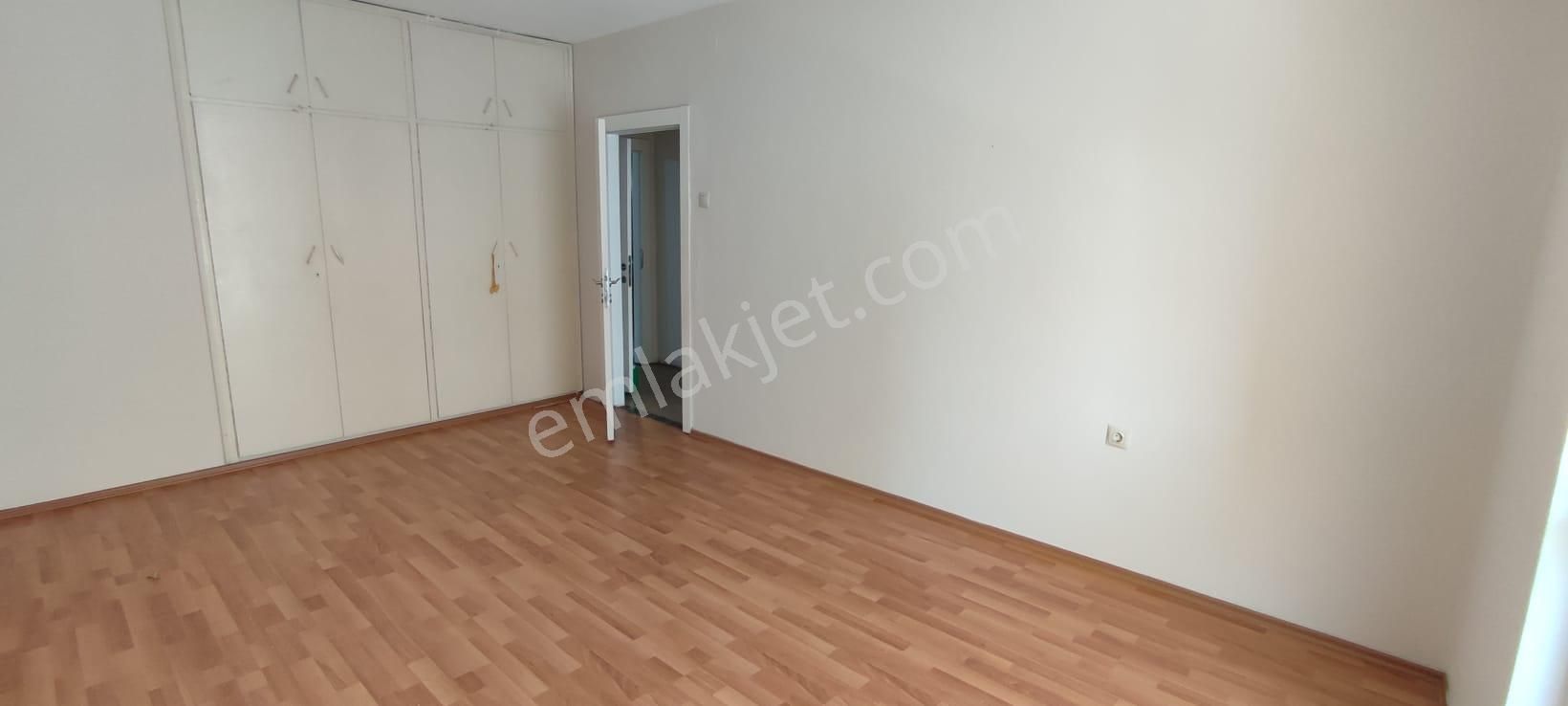 Bursa Şehreküstü Metrosuna Yürüme Mesafesinde 3+1 Geniş Daire - Görsel 23