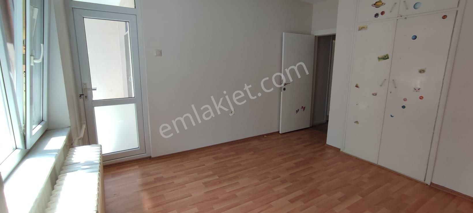 Bursa Şehreküstü Metrosuna Yürüme Mesafesinde 3+1 Geniş Daire - Görsel 20