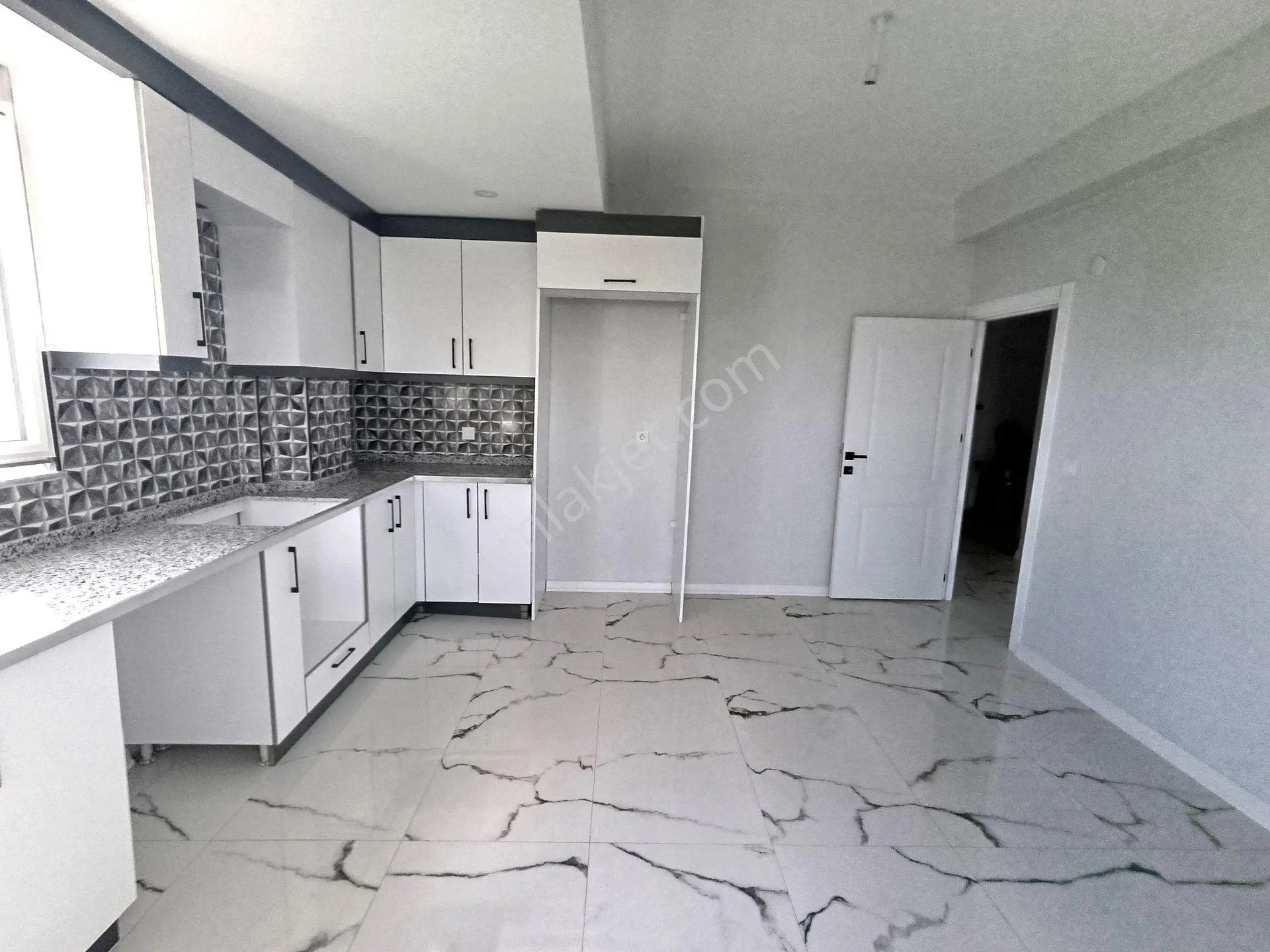 Şelale 'de 200 M² , 4+1 Muhteşem, Manzaralı Sıfır Dubleks Daire - Görsel 3