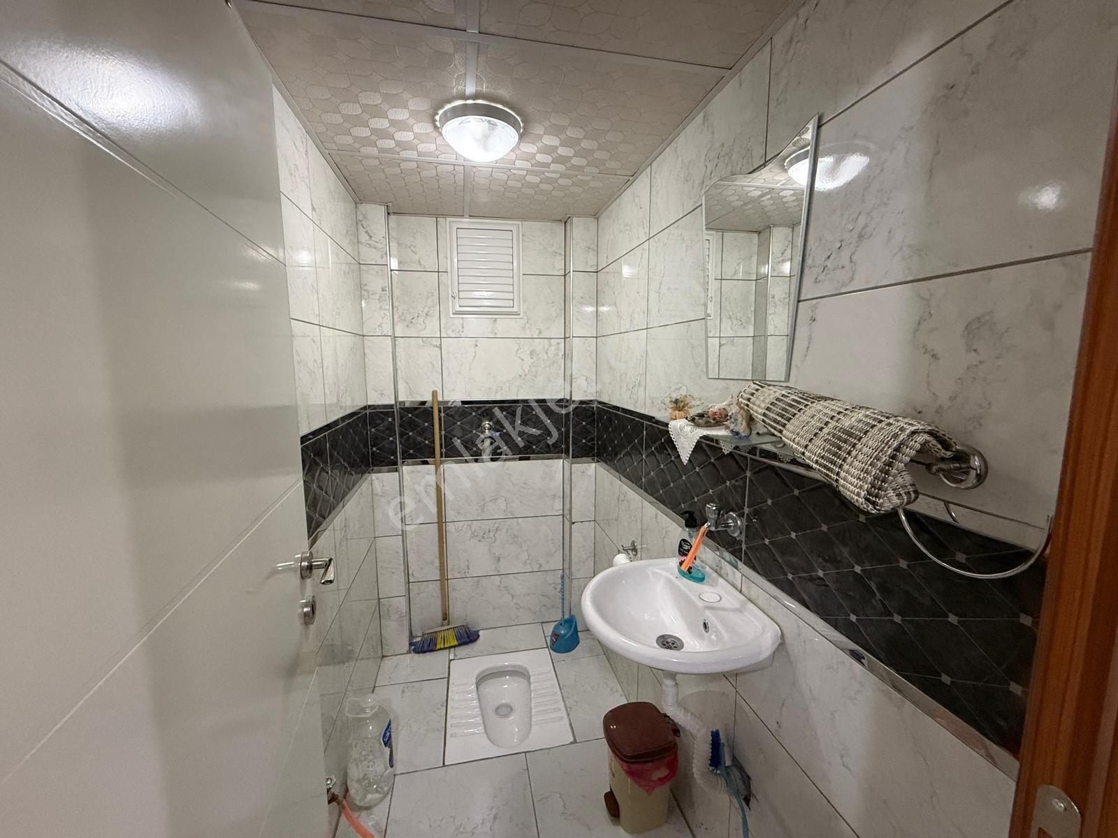 Yzg Den Esentepe Mh.ebeveyn Banyolu Kilerli 3+1 İskanlı Satılık Daire - Görsel 9