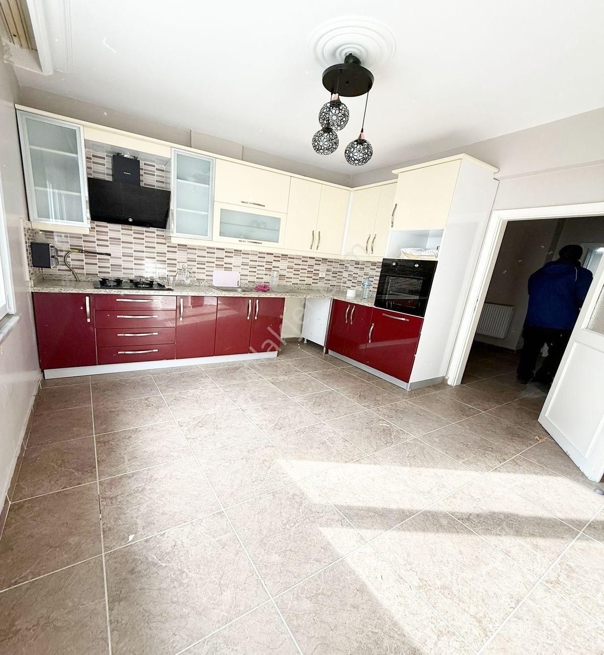 Avcılar Denizköşklerde 3+1 Geniş Daire - Görsel 20