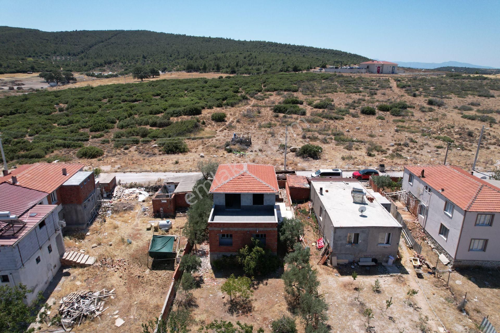 Bergama Liman Bölgesi Zeytindağda Satılık Natamam Dubleks - Görsel 2