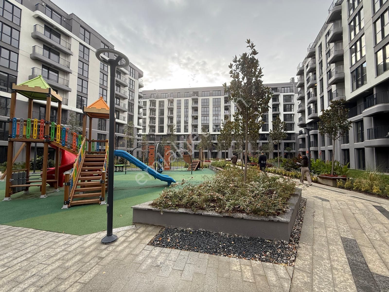 İstanbul House'dan Sinpaş Boulevard Sitesinde 1+1 Ara Kat Daire - Görsel 20