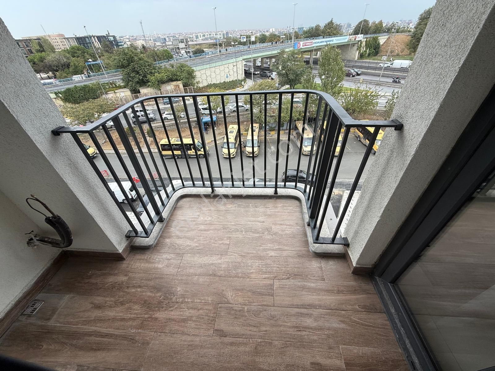 İstanbul House'dan Sinpaş Boulevard Sitesinde 1+1 Ara Kat Daire - Görsel 8