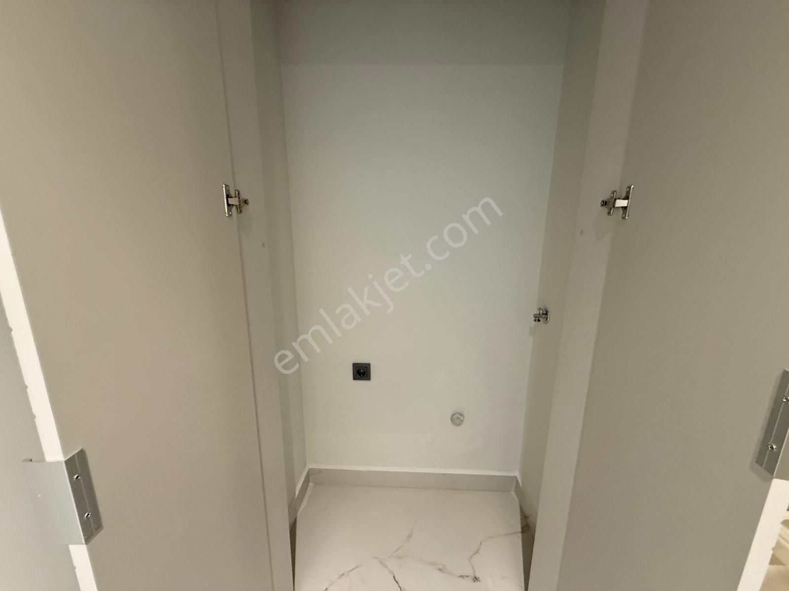 İstanbul House'dan Sinpaş Boulevard Sitesinde 1+1 Ara Kat Daire - Görsel 12