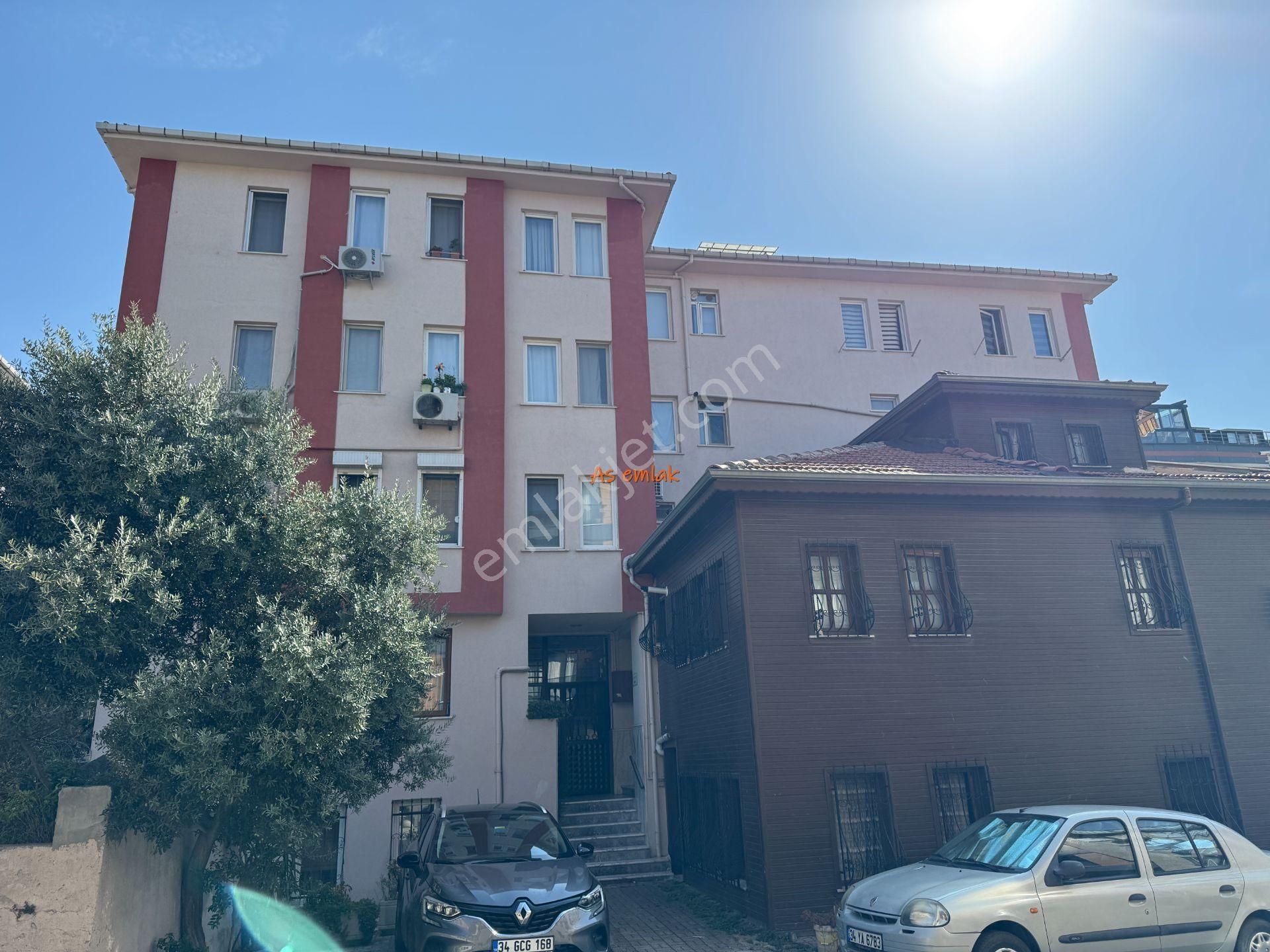 As Emlak Tan 2+1 Üsküdar Merkeze Yakın 2006 Yapımı Binada Daire