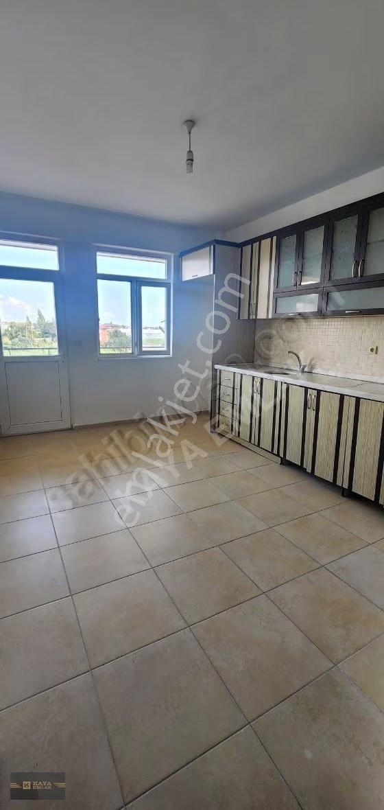 Kaya Emlak Aşağıışıklarda 3+1 Geniş Daire Kiralık - Görsel 6