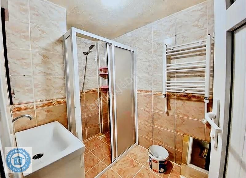 Kıraç Gazi Caddesine 2.parselde Satilik 3+1 Daire