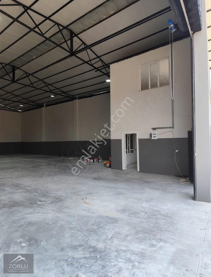 Zorlu Gayrimenkul'den Suluca'da Aylık Kiralık 400m2 Depo - Görsel 2