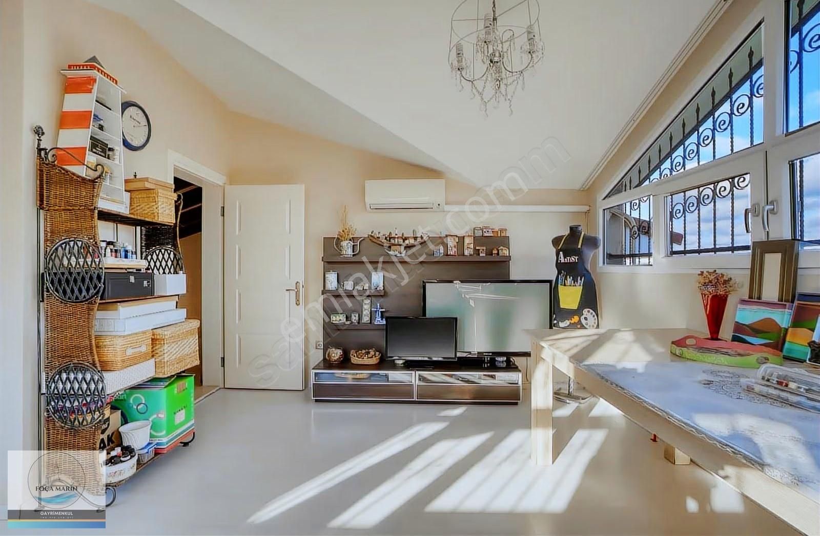 Foçaköy'de Geniş Bahçeli- Tam Müstakil Deniz Manzaralı Villa - Görsel 14