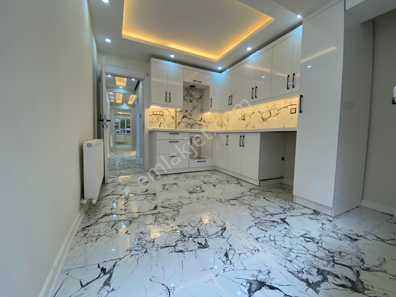 Manisa/şehzadeler/saruhan/mah 3+1 Kapalı Mutfak 120m2 Fırsat Daire - Görsel 8