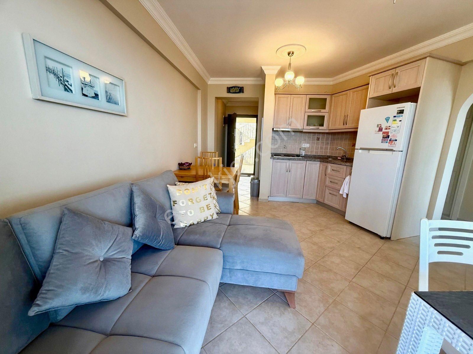 Full Deniz Manzaralı Daire Özel Plajlı Sitede Ön Bloklarda Bulunmaz Konum Fırsatı Kaçırmayın - Görsel 9