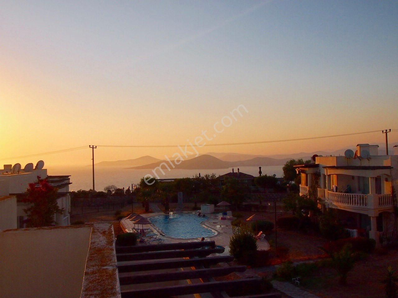 Full Deniz Manzaralı Daire Özel Plajlı Sitede Ön Bloklarda Bulunmaz Konum Fırsatı Kaçırmayın - Görsel 27