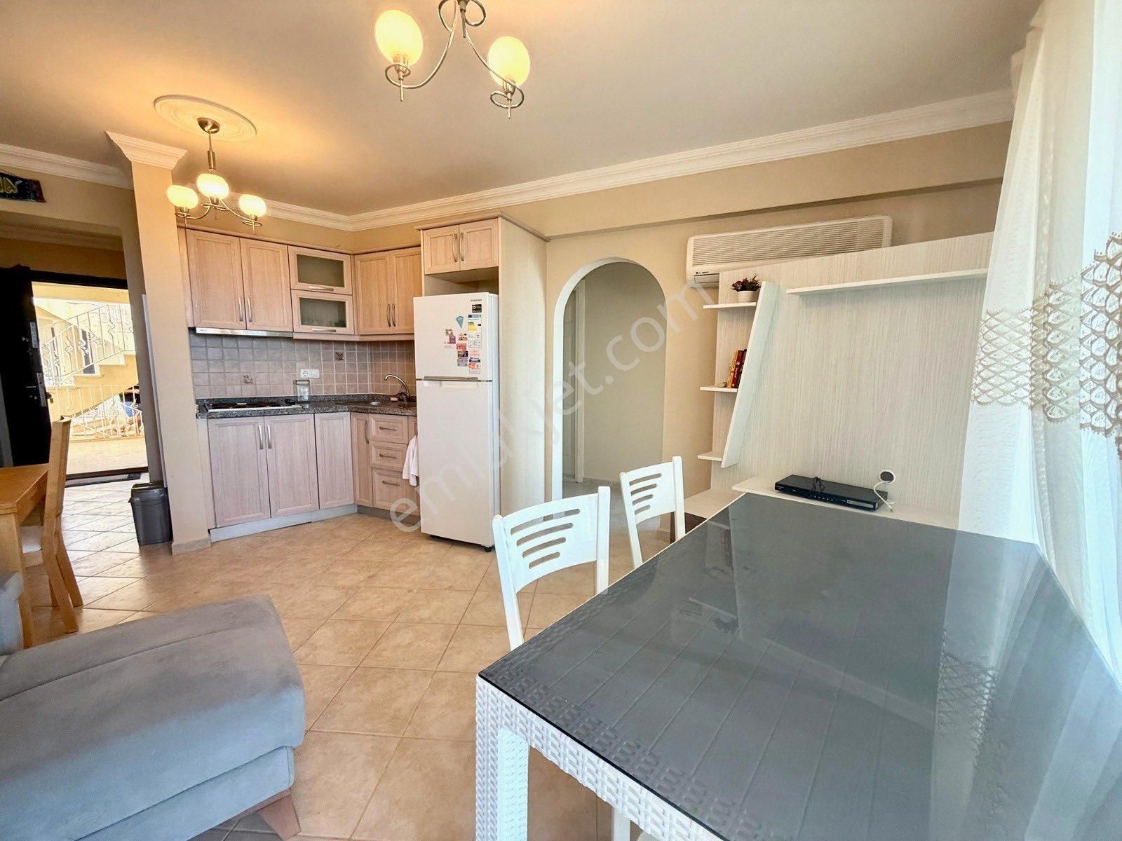 Full Deniz Manzaralı Daire Özel Plajlı Sitede Ön Bloklarda Bulunmaz Konum Fırsatı Kaçırmayın - Görsel 6