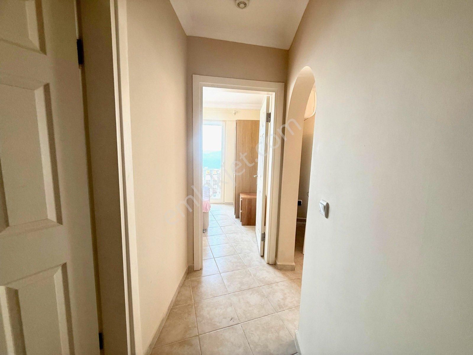 Full Deniz Manzaralı Daire Özel Plajlı Sitede Ön Bloklarda Bulunmaz Konum Fırsatı Kaçırmayın - Görsel 8