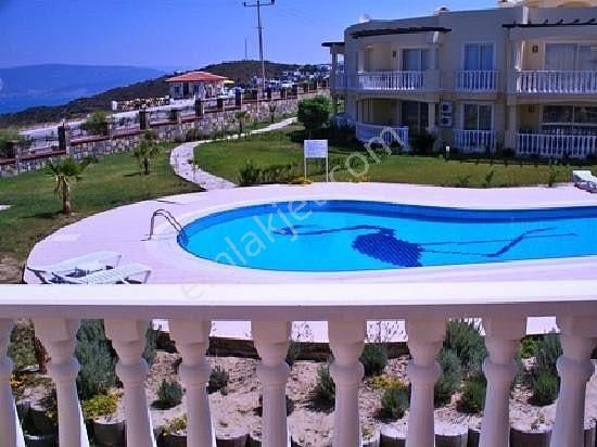 Full Deniz Manzaralı Daire Özel Plajlı Sitede Ön Bloklarda Bulunmaz Konum Fırsatı Kaçırmayın - Görsel 3