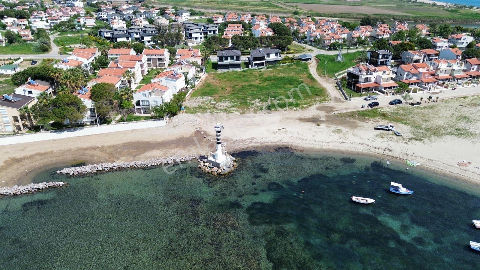 Ayvalık Altınova Da Satılık 3.439 Metre Kare Villa İmarlı Arsa.