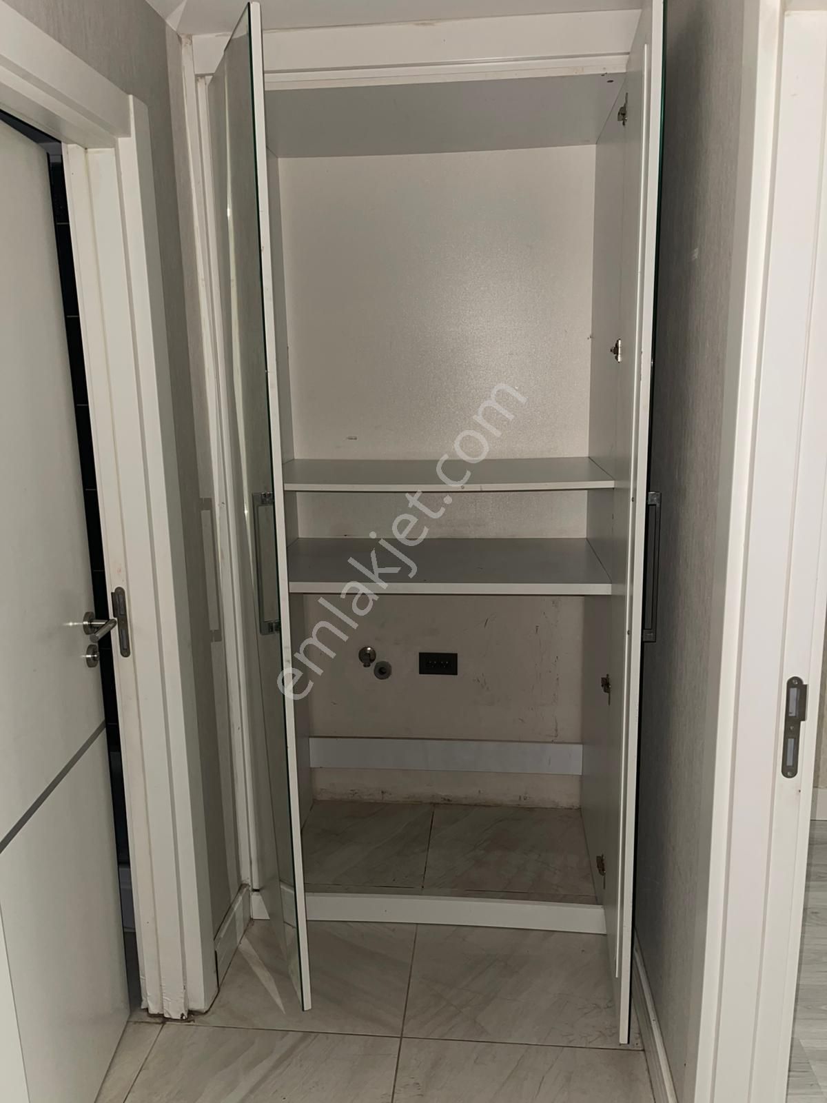 Beylikdüzü Kalekent Sitesi 2+1 93 M2 Yarı Peyzaj Cepheli Gizli Mutfak Harika Bir Daire Satılıktır - Görsel 15