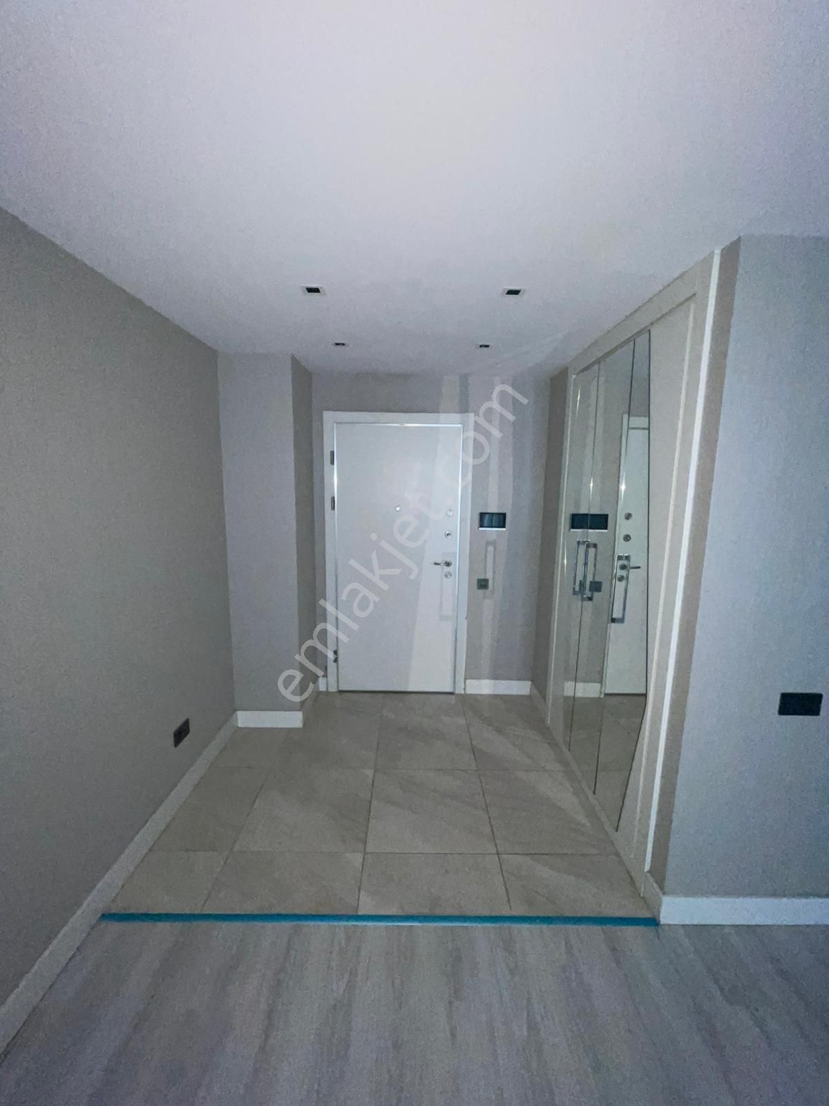 Beylikdüzü Kalekent Sitesi 2+1 93 M2 Yarı Peyzaj Cepheli Gizli Mutfak Harika Bir Daire Satılıktır - Görsel 21