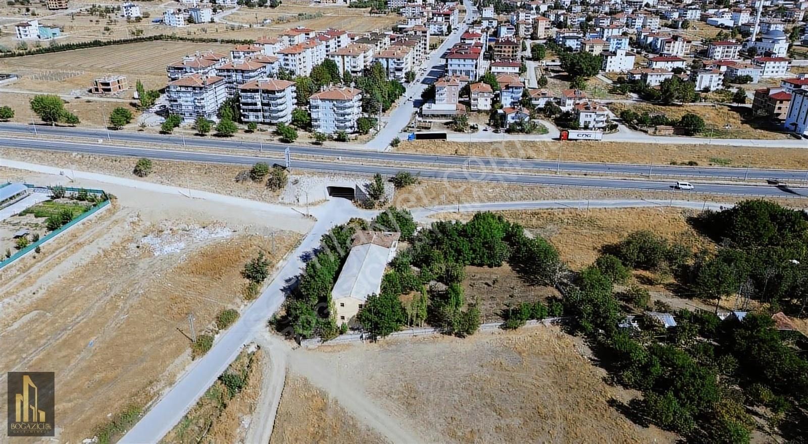 /boğaziçi Emlak/2.039 M2 Konut+ticari Arsa İçerisinde Evi Mevcut - Görsel 3
