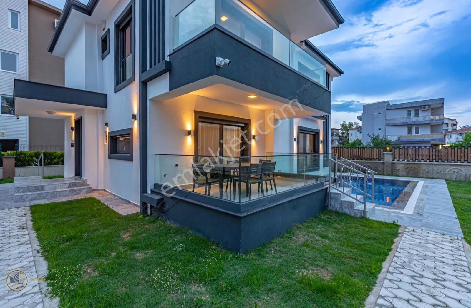 Coldwell Banker Town'dan Ultra Lüks Dubleks Villa Fırsatı !