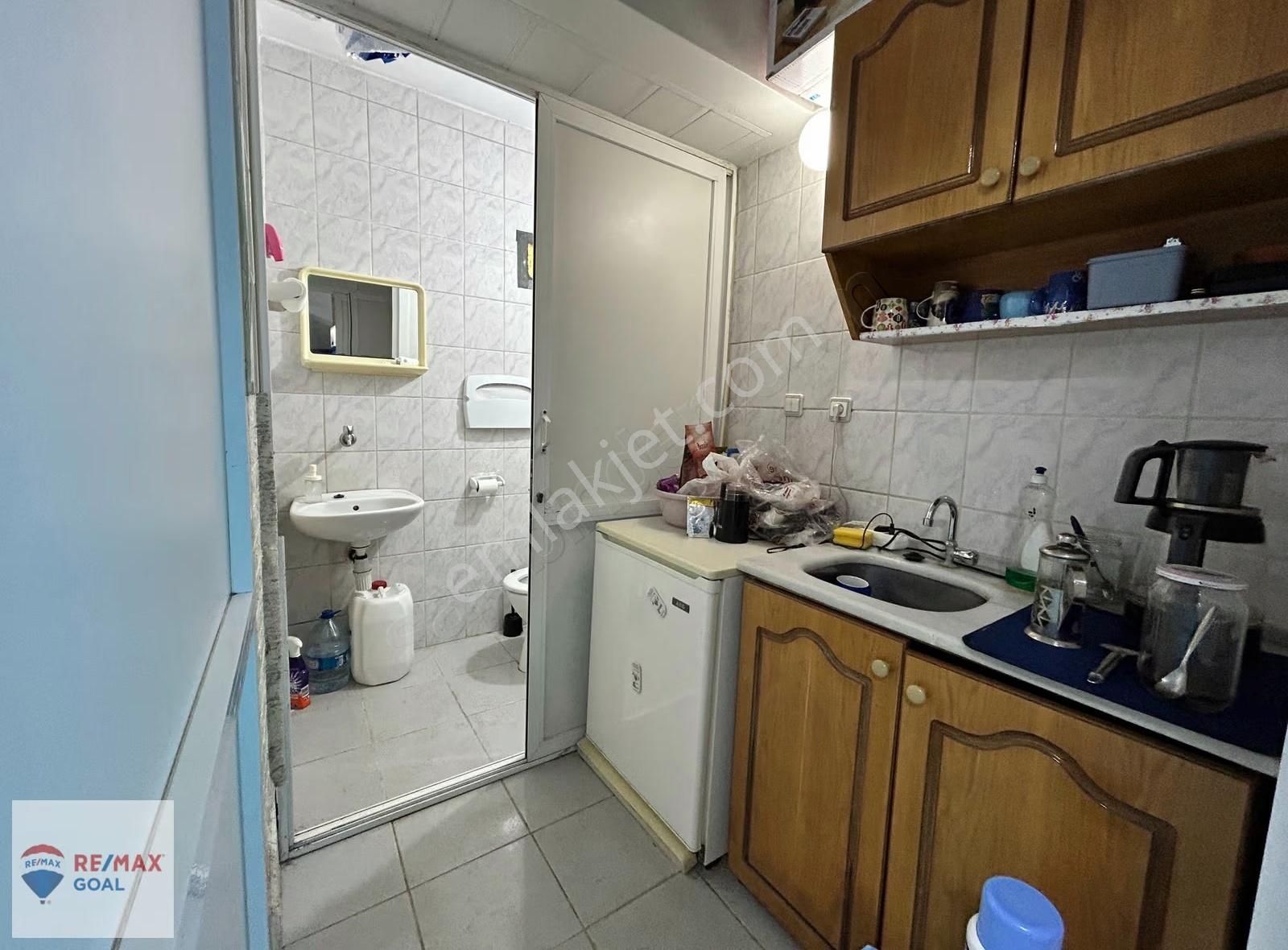 Merdivenköy, Halis Kurtça Kült.merk. Yatırımlık, Satılık Dükkan - Görsel 6