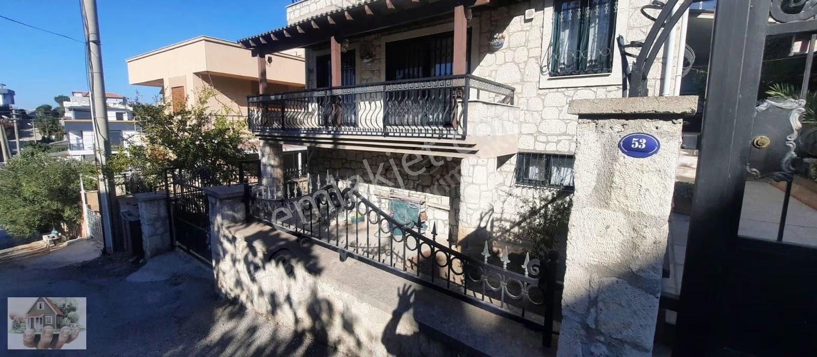 Denize Bır Adım Tek Müstakil Taş Ev - Görsel 12