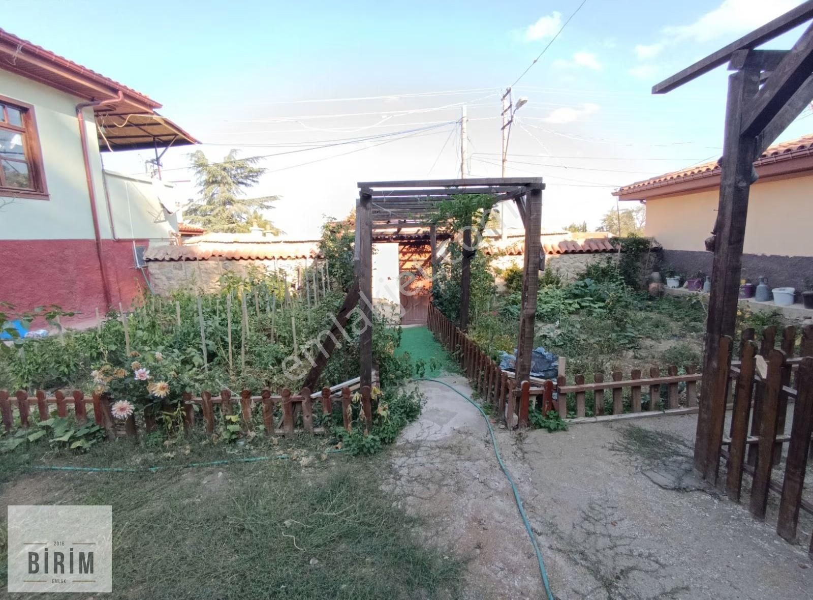 Birimden Satılık Müstakil Teraslı Bahçeli Kusursuz - Görsel 31