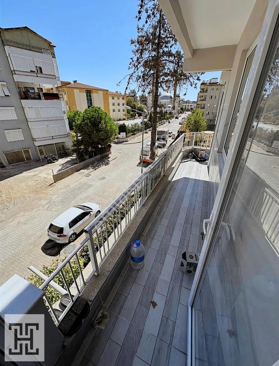 Ertuğruldan Merkezi Konumda 3+1 Geniş Daire - Görsel 8