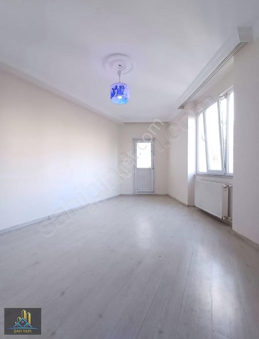 Yşilkent Mahallesinde Kullanışlı Park Manzaralı Daire - Görsel 11