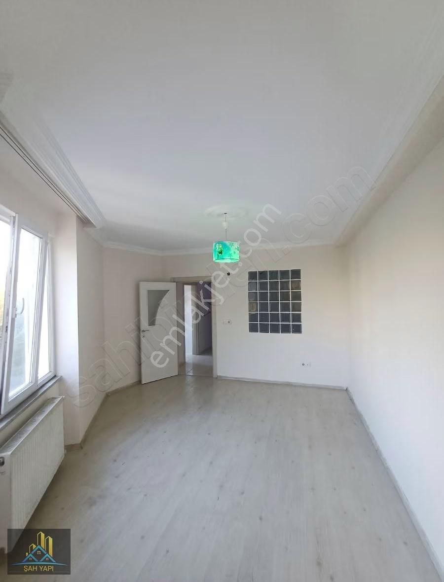 Yşilkent Mahallesinde Kullanışlı Park Manzaralı Daire - Görsel 4