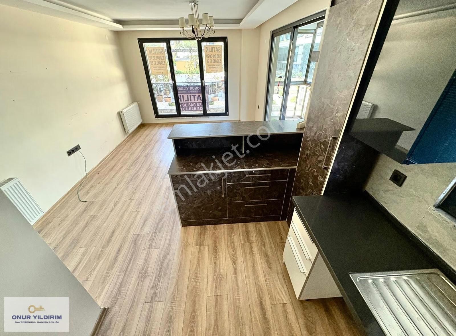 Sadece Onur Yıldırımdan İkizçayda K. Otoparklı Geniş M2 1+1 - Görsel 3