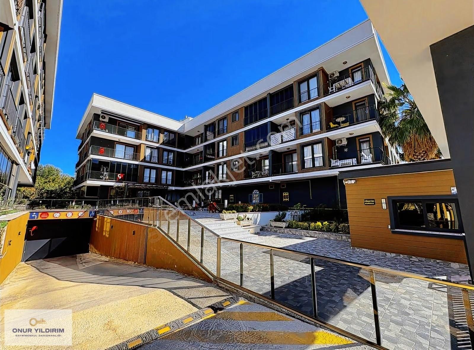 Sadece Onur Yıldırımdan İkizçayda K. Otoparklı Geniş M2 1+1 - Görsel 18