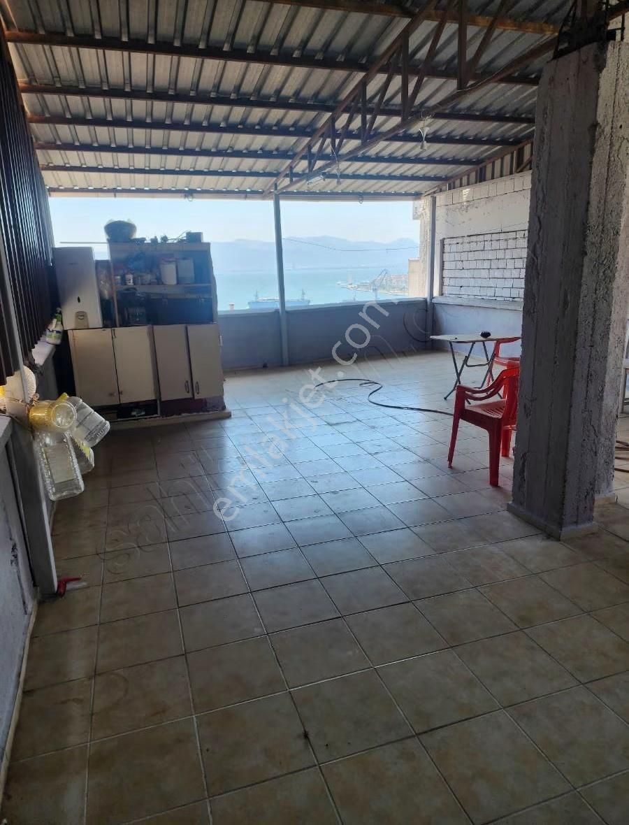 3 Kat + 1 Çatı Katı Komple Satılık Ev - Görsel 21