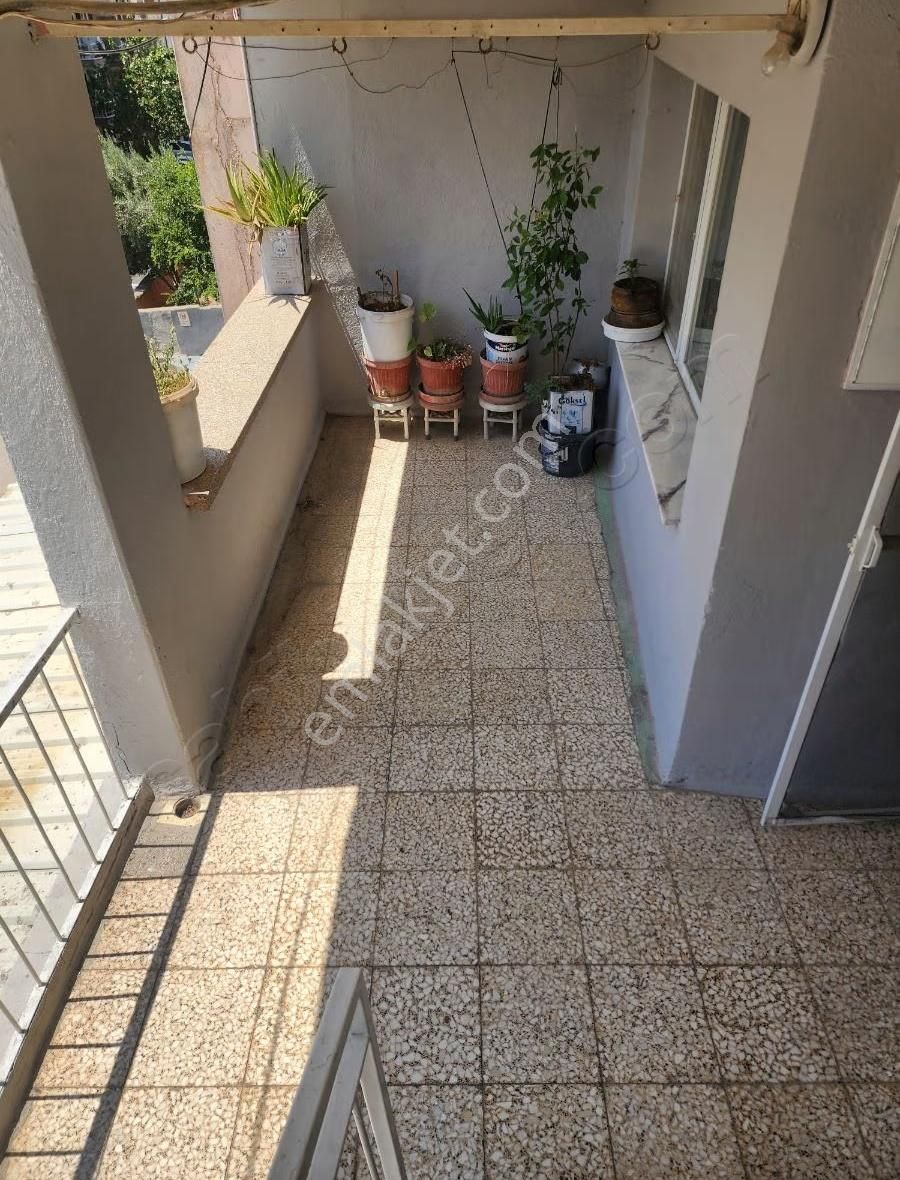 3 Kat + 1 Çatı Katı Komple Satılık Ev - Görsel 23