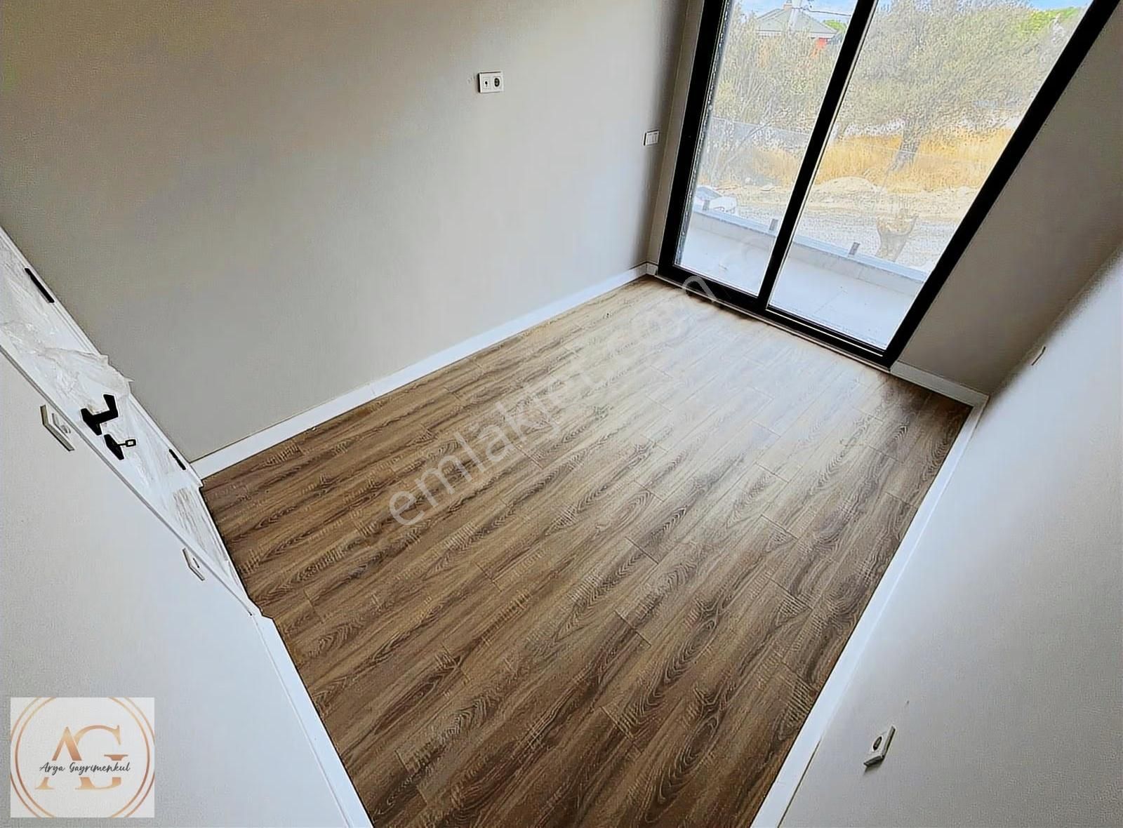 Arya'dan Denize 200 Metre Deniz Manzaralı 2+1 Satılık Daire - Görsel 5