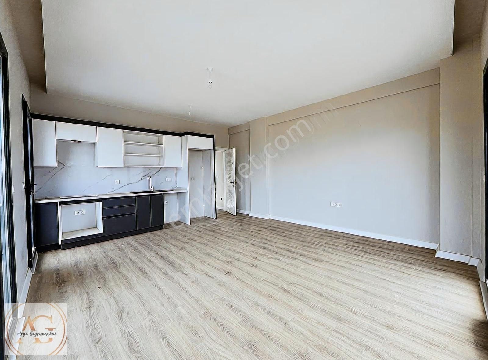 Arya'dan Denize 200 Metre Deniz Manzaralı 2+1 Satılık Daire - Görsel 16