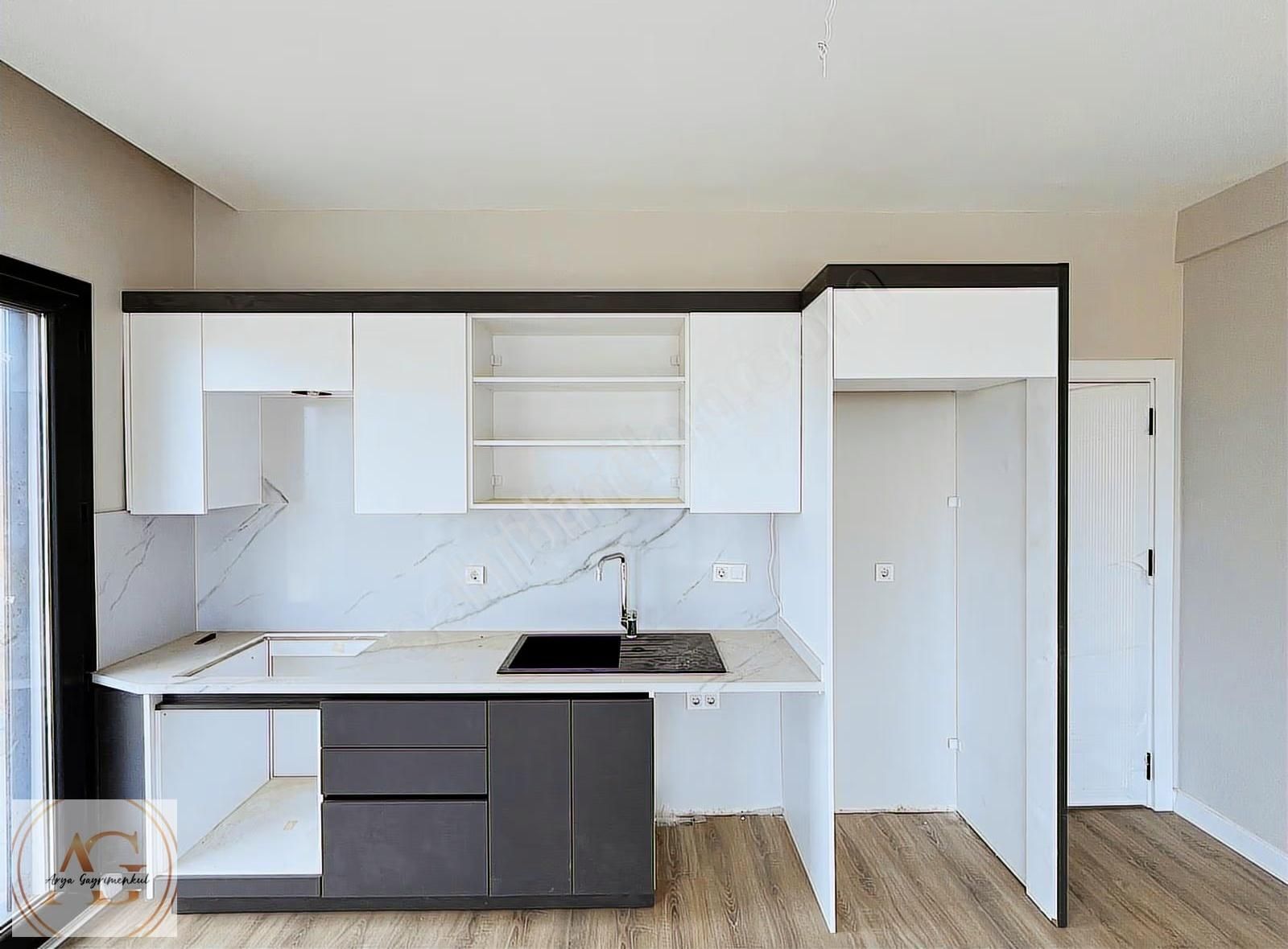 Arya'dan Denize 200 Metre Deniz Manzaralı 2+1 Satılık Daire - Görsel 23