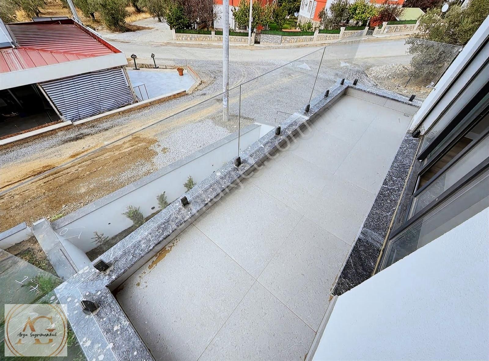 Arya'dan Denize 200 Metre Deniz Manzaralı 2+1 Satılık Daire - Görsel 8