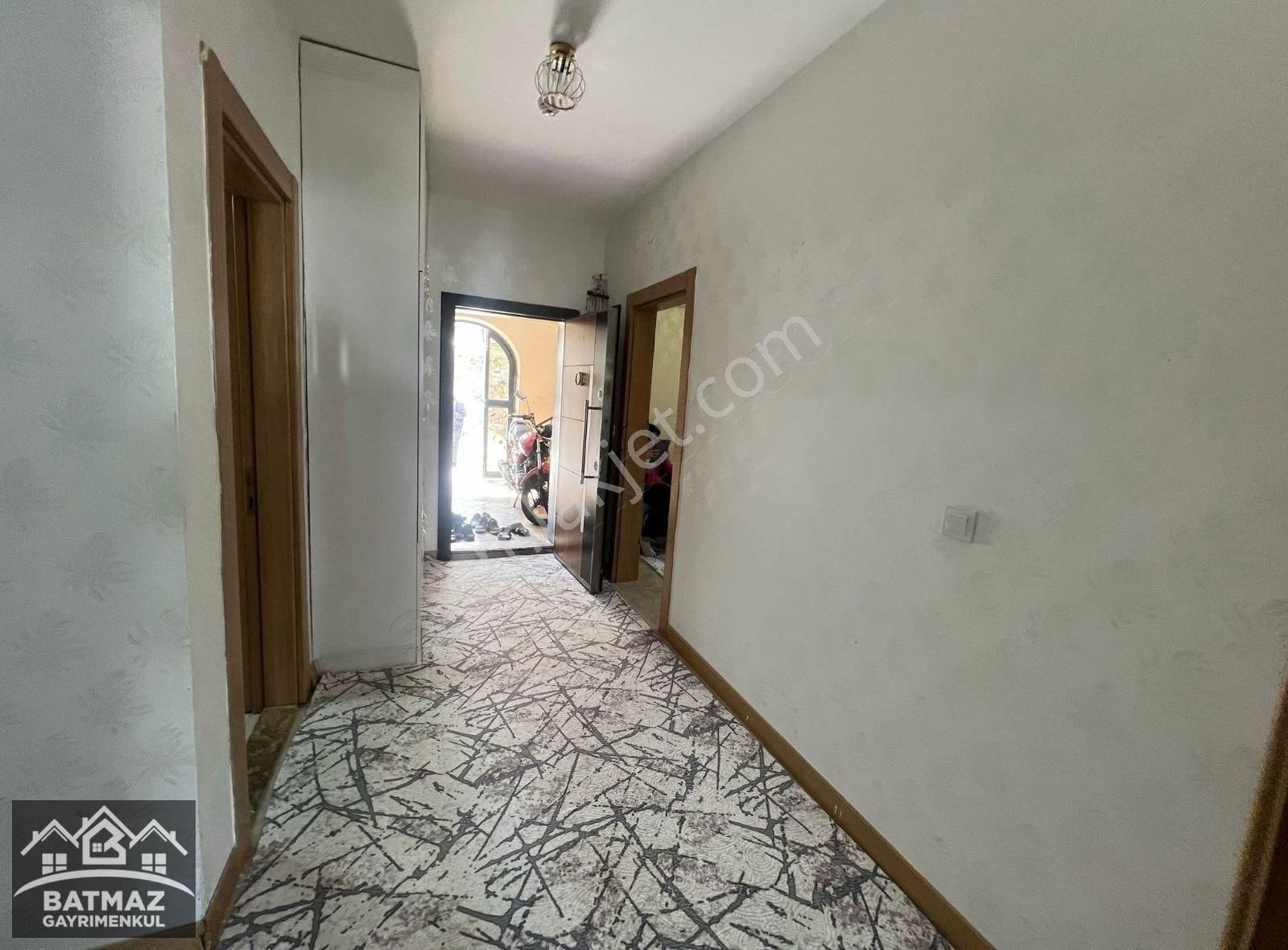 Batmaz'dan Beykent Renkli Evlerde 3+1 Borçsuz Satılık Daire... - Görsel 18