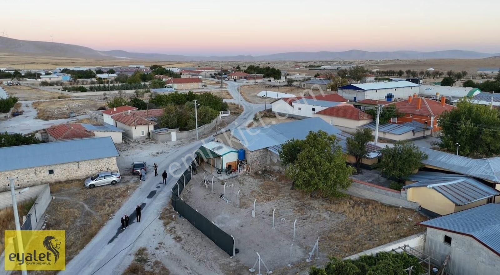 Çıtır Harika Bahçeli Ev Ulaşım Sorunu Yok