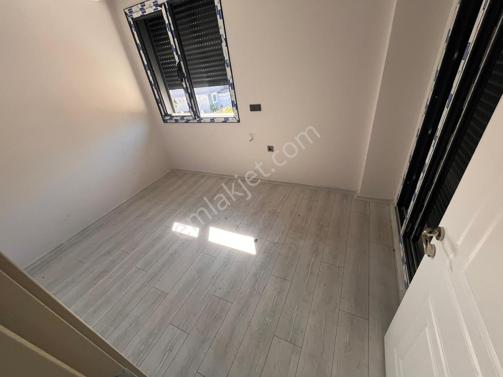 Seferihisar Cumhuriyette Tek Müstakil 3+1 Yazlık - Görsel 18