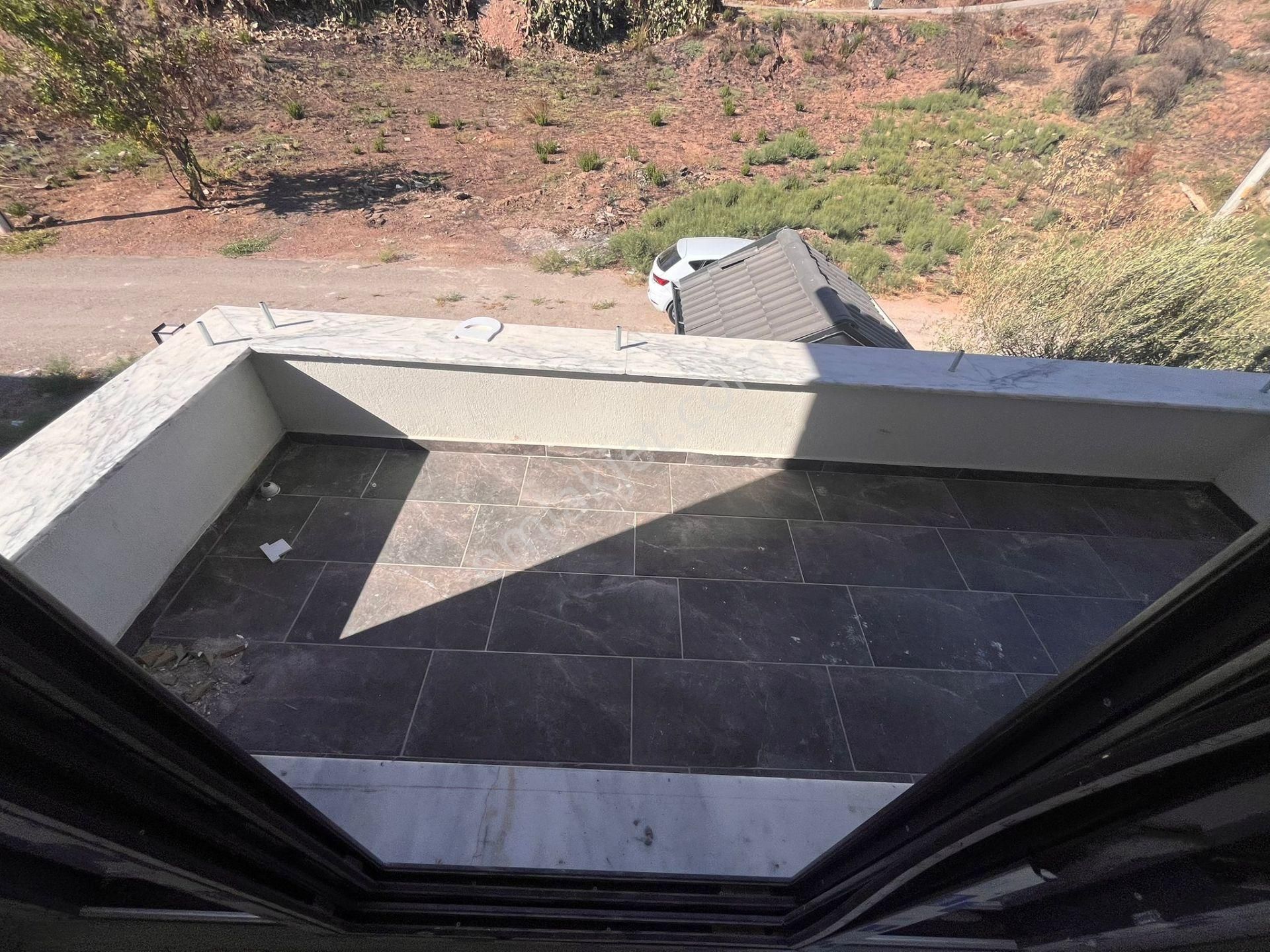 Seferihisar Cumhuriyette Tek Müstakil 3+1 Yazlık - Görsel 26